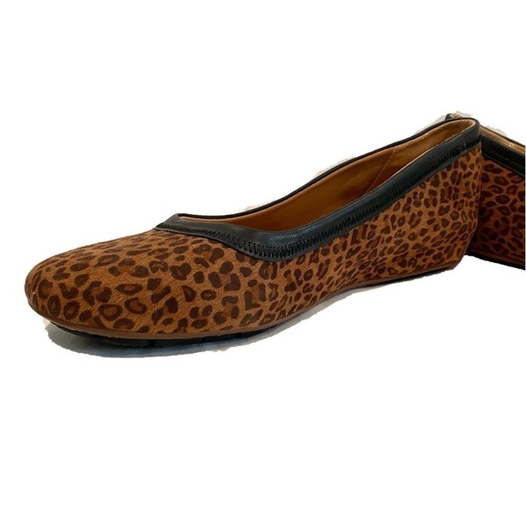 BareTraps Leopard Print Wedge Flats Size 9 - Picture 4 of 9